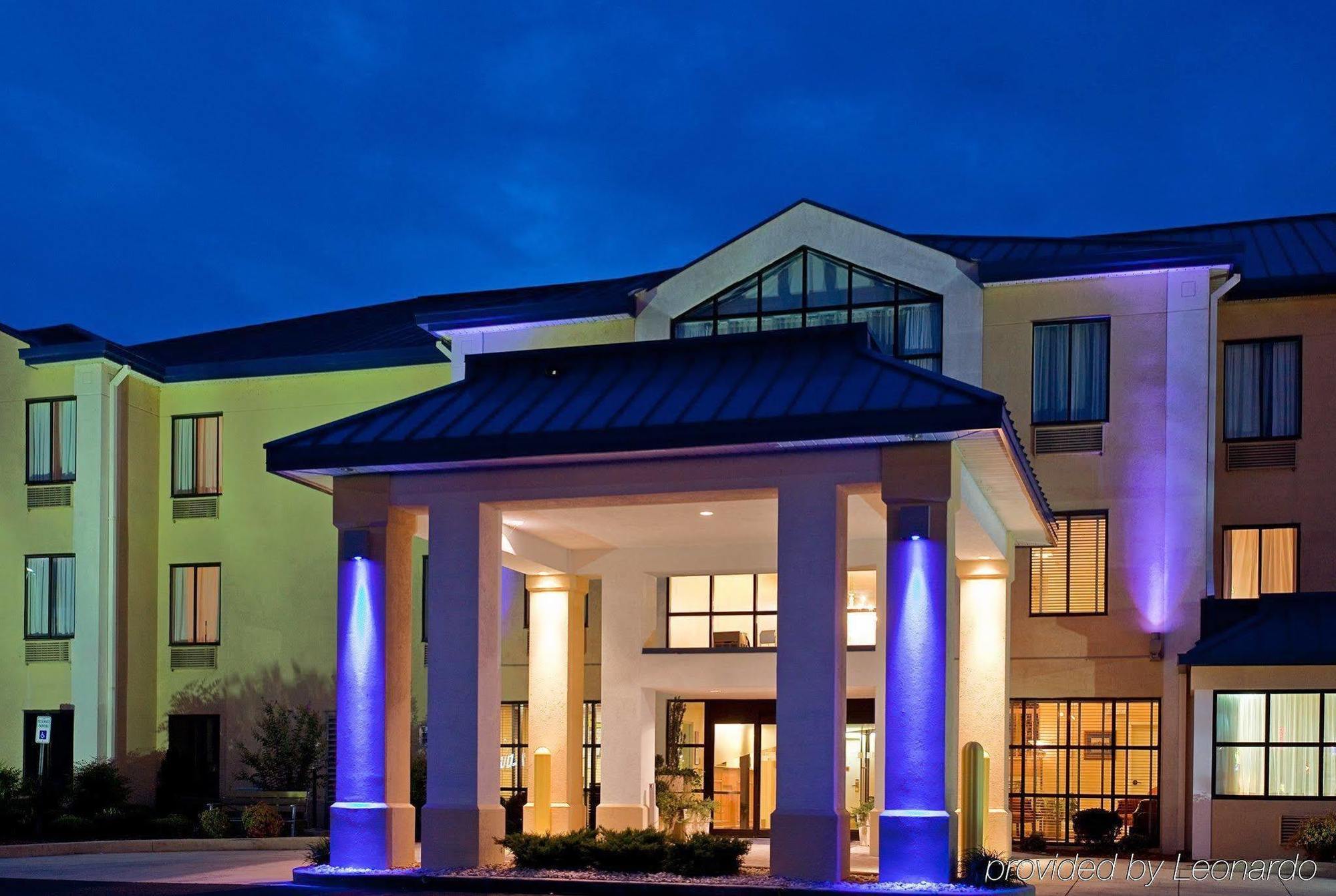 Holiday Inn Express Hotel & Suites Fort Payne By Ihg Buitenkant foto